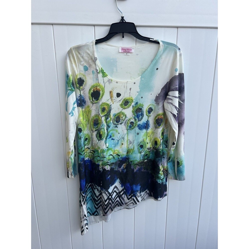 Pretty Woman Top Size Medium Colorful Floral Stretchy Asymmetric Hem